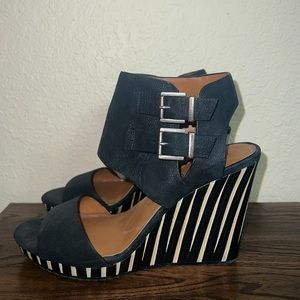 ARTURO CHIANG Striped Wedges Size 9W